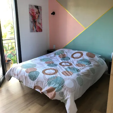 Holiday home 3 Jardin, Jaccuzi, Proche